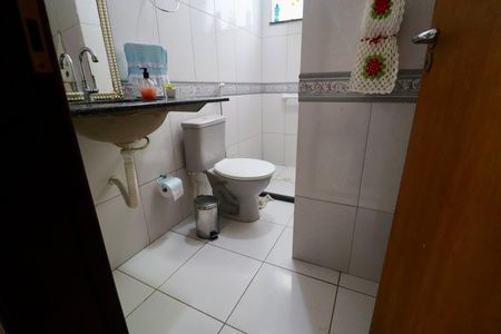 Casa de condomínio para alugar com 225m², 4 quartos e 2 vagasBanheiro Social