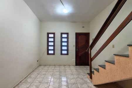 Casa para alugar com 80m², 2 quartos e 1 vaga Casa para alugar com 80m², 2 quartos e 1 vagaSala