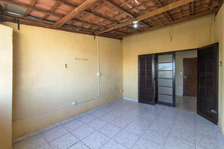 Casa para alugar com 80m², 2 quartos e 1 vaga Casa para alugar com 80m², 2 quartos e 1 vagaSacada