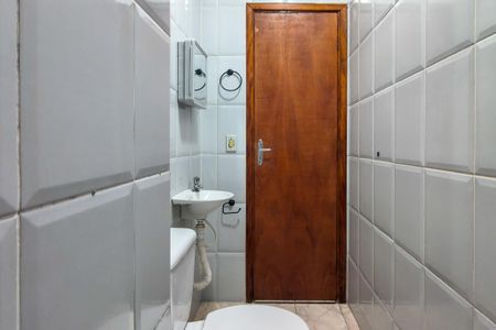 Banheiro 2 de casa para alugar com 2 quartos, 80m² em Balneario Flórida, Praia Grande