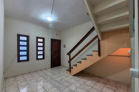 Casa para alugar com 80m², 2 quartos e 1 vaga Casa para alugar com 80m², 2 quartos e 1 vagaSala