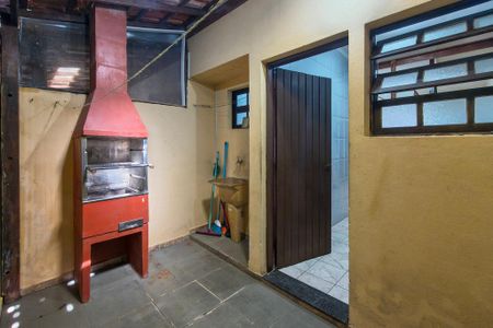 Casa para alugar com 80m², 2 quartos e 1 vaga Casa para alugar com 80m², 2 quartos e 1 vagaQuintal