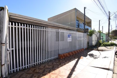 Fachada de casa à venda com 3 quartos, 94m² em Tatuquara, Curitiba
