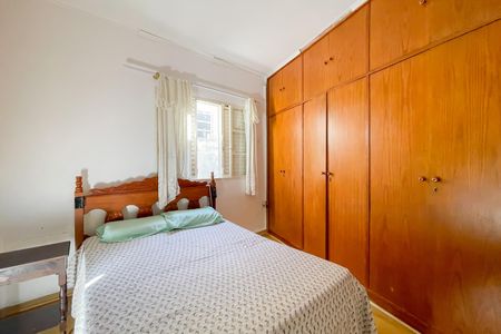 Quarto 2 de casa à venda com 3 quartos, 201m² em Km 18, Osasco
