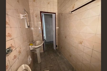 Casa para alugar com 85m², 2 quartos e 1 vaga Casa para alugar com 85m², 2 quartos e 1 vagaBanheiro
