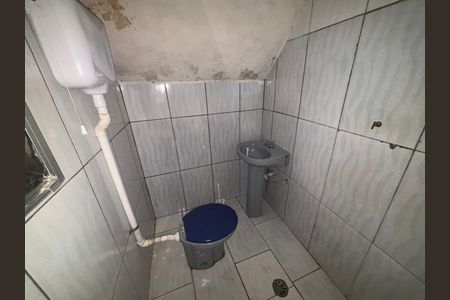 Casa para alugar com 40m², 1 quarto e 1 vaga Casa para alugar com 40m², 1 quarto e 1 vagaBanheiro