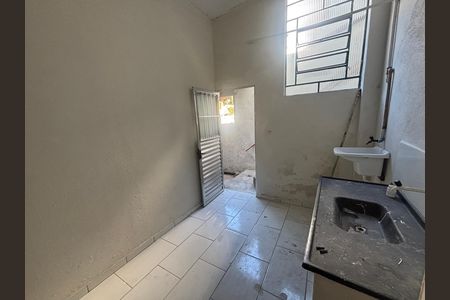 Casa para alugar com 40m², 1 quarto e 1 vaga Casa para alugar com 40m², 1 quarto e 1 vagaCozinha