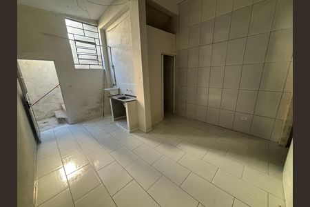 Casa para alugar com 40m², 1 quarto e 1 vaga Casa para alugar com 40m², 1 quarto e 1 vagaSala