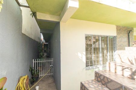 Casa para alugar com 80m², 2 quartos e 1 vaga Casa para alugar com 80m², 2 quartos e 1 vagaFachada