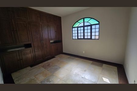 Quarto de casa à venda com 3 quartos, 268m² em Concórdia, Belo Horizonte