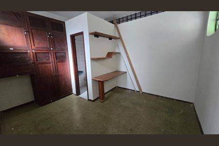 Quarto de casa à venda com 3 quartos, 268m² em Concórdia, Belo Horizonte
