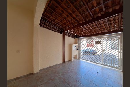 Garagem de casa para alugar com 2 quartos, 100m² em Jardim São Paulo, São Paulo
