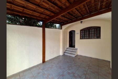 Garagem de casa para alugar com 2 quartos, 100m² em Jardim São Paulo, São Paulo