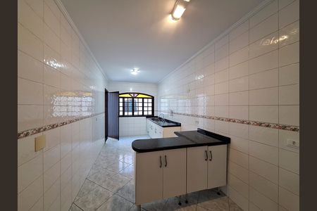 Cozinha de casa para alugar com 2 quartos, 100m² em Jardim São Paulo, São Paulo