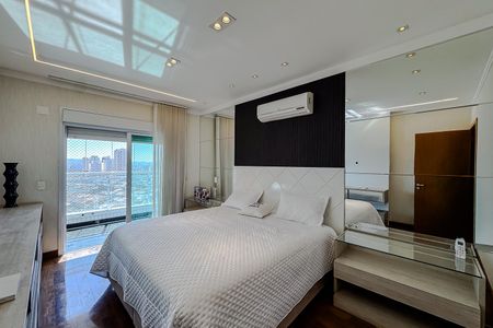Apartamento à venda com 280m², 4 quartos e 5 vagas Apartamento à venda com 280m², 4 quartos e 5 vagasQuarto 4 - Suíte