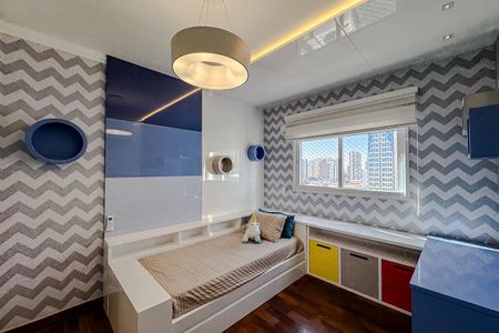 Apartamento à venda com 280m², 4 quartos e 5 vagas Apartamento à venda com 280m², 4 quartos e 5 vagasQuarto 3 - Suíte