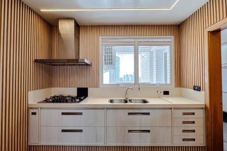 Apartamento à venda com 280m², 4 quartos e 5 vagas Apartamento à venda com 280m², 4 quartos e 5 vagasCozinha