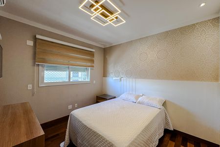 Apartamento à venda com 280m², 4 quartos e 5 vagas Apartamento à venda com 280m², 4 quartos e 5 vagasQuarto 2 - Suíte