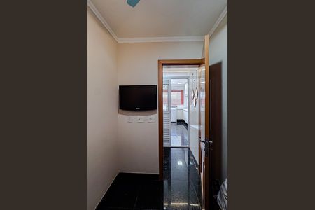 Apartamento à venda com 280m², 4 quartos e 5 vagas Apartamento à venda com 280m², 4 quartos e 5 vagasQuarto de Serviço