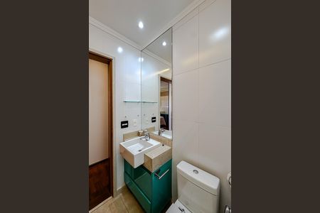 Apartamento à venda com 280m², 4 quartos e 5 vagas Apartamento à venda com 280m², 4 quartos e 5 vagasBanheiro da Suíte 1
