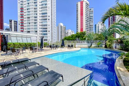 Apartamento à venda com 280m², 4 quartos e 5 vagasÁrea comum - Piscina