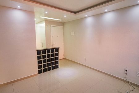 Sala de apartamento para alugar com 2 quartos, 45m² em Campo Grande, Rio de Janeiro