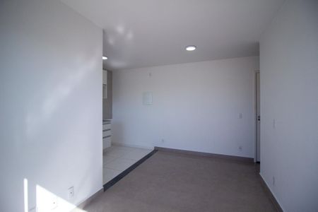 Apartamento para alugar com 46m², 2 quartos e 1 vaga Apartamento para alugar com 46m², 2 quartos e 1 vagaSala