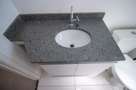 Apartamento para alugar com 46m², 2 quartos e 1 vaga Apartamento para alugar com 46m², 2 quartos e 1 vagaBanheiro
