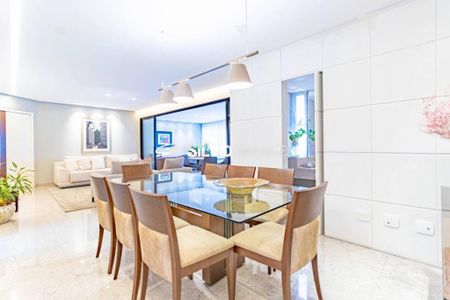 Apartamento à venda com 4 quartos, 150m² em Funcionários, Belo Horizonte