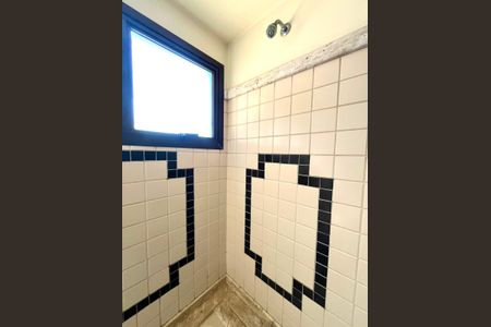 Apartamento para alugar com 75m², 1 quarto e 1 vaga Apartamento para alugar com 75m², 1 quarto e 1 vagaBanheiro da Suíte