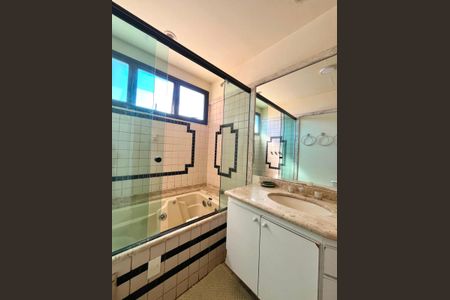 Apartamento para alugar com 75m², 1 quarto e 1 vaga Apartamento para alugar com 75m², 1 quarto e 1 vagaBanheiro da Suíte