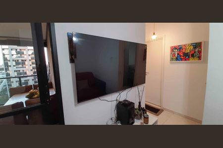 Apartamento à venda com 54m², 2 quartos e 1 vaga Apartamento à venda com 54m², 2 quartos e 1 vagaSala