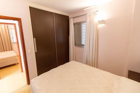 Apartamento à venda com 82m², 3 quartos e 1 vaga Apartamento à venda com 82m², 3 quartos e 1 vagaSUITE