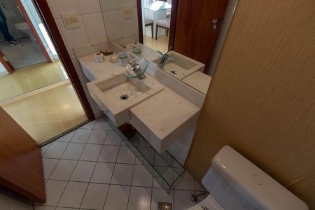 Apartamento à venda com 82m², 3 quartos e 1 vaga Apartamento à venda com 82m², 3 quartos e 1 vagaBANHEIRO SOCIAL