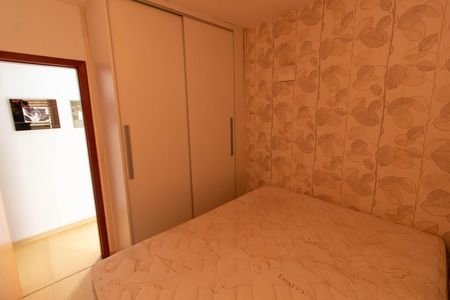 Apartamento à venda com 82m², 3 quartos e 1 vaga Apartamento à venda com 82m², 3 quartos e 1 vagaQUARTO 1
