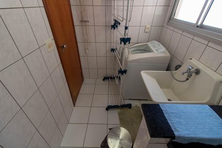 Apartamento à venda com 82m², 3 quartos e 1 vaga Apartamento à venda com 82m², 3 quartos e 1 vagaÁREA DE SERVIÇO