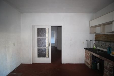 Cozinha de apartamento à venda com 2 quartos, 190m² em Floresta, Porto Alegre