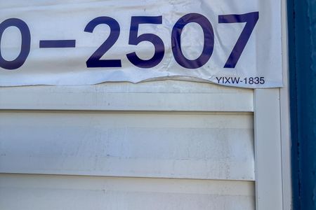 Placa YIXW-1835 de apartamento para alugar com 2 quartos, 59m² em Rudge Ramos, São Bernardo do Campo