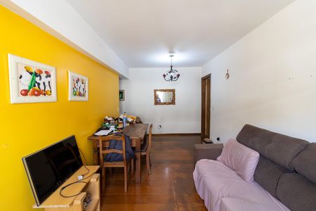 Apartamento à venda com 78m², 3 quartos e 1 vaga Apartamento à venda com 78m², 3 quartos e 1 vagaSala