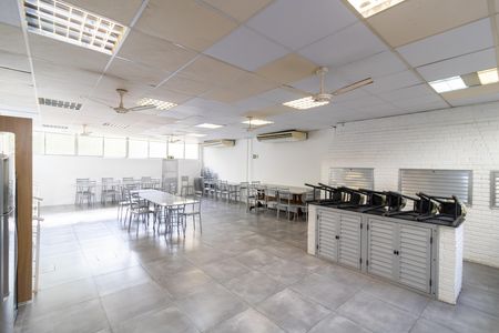 Apartamento à venda com 78m², 3 quartos e 1 vaga Apartamento à venda com 78m², 3 quartos e 1 vagaÁrea comum - Salão de festas