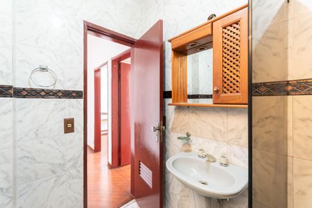 Apartamento para alugar com 76m², 2 quartos e sem vagaBanheiro