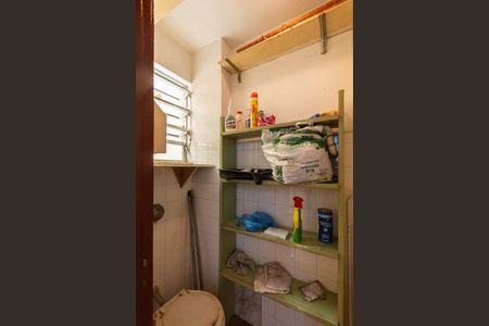 Apartamento para alugar com 76m², 2 quartos e sem vagaBanheiro de serviço