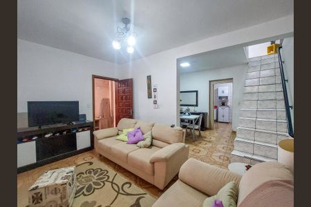 Casa à venda com 3 quartos, 215m² em Jardim Sao Luiz, São Paulo