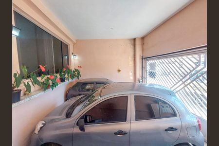 Garagem de casa à venda com 3 quartos, 215m² em Jardim Sao Luiz, São Paulo