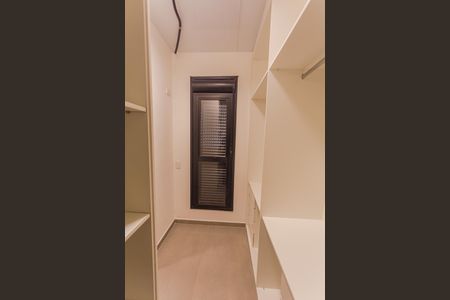 Closet da Suíte de apartamento para alugar com 2 quartos, 129m² em Santa Efigênia, Belo Horizonte