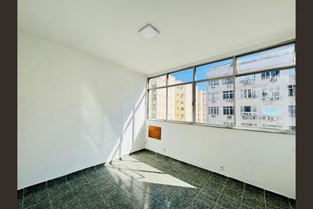 Apartamento para alugar com 56m², 2 quartos e sem vaga