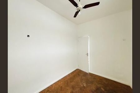 Apartamento para alugar com 56m², 2 quartos e sem vaga