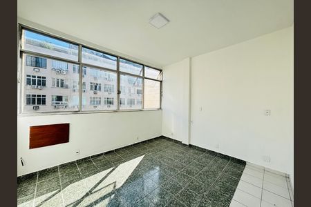 Apartamento para alugar com 56m², 2 quartos e sem vaga
