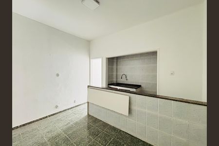 Apartamento para alugar com 56m², 2 quartos e sem vaga
