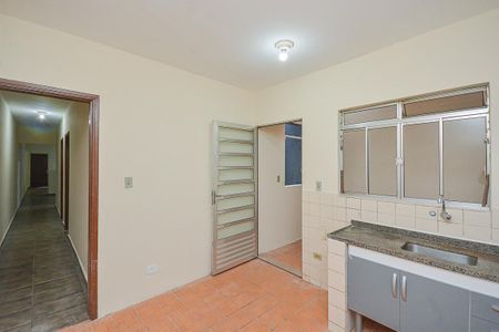 Cozinha de casa para alugar com 2 quartos, 95m² em Jardim Lucélia, São Paulo